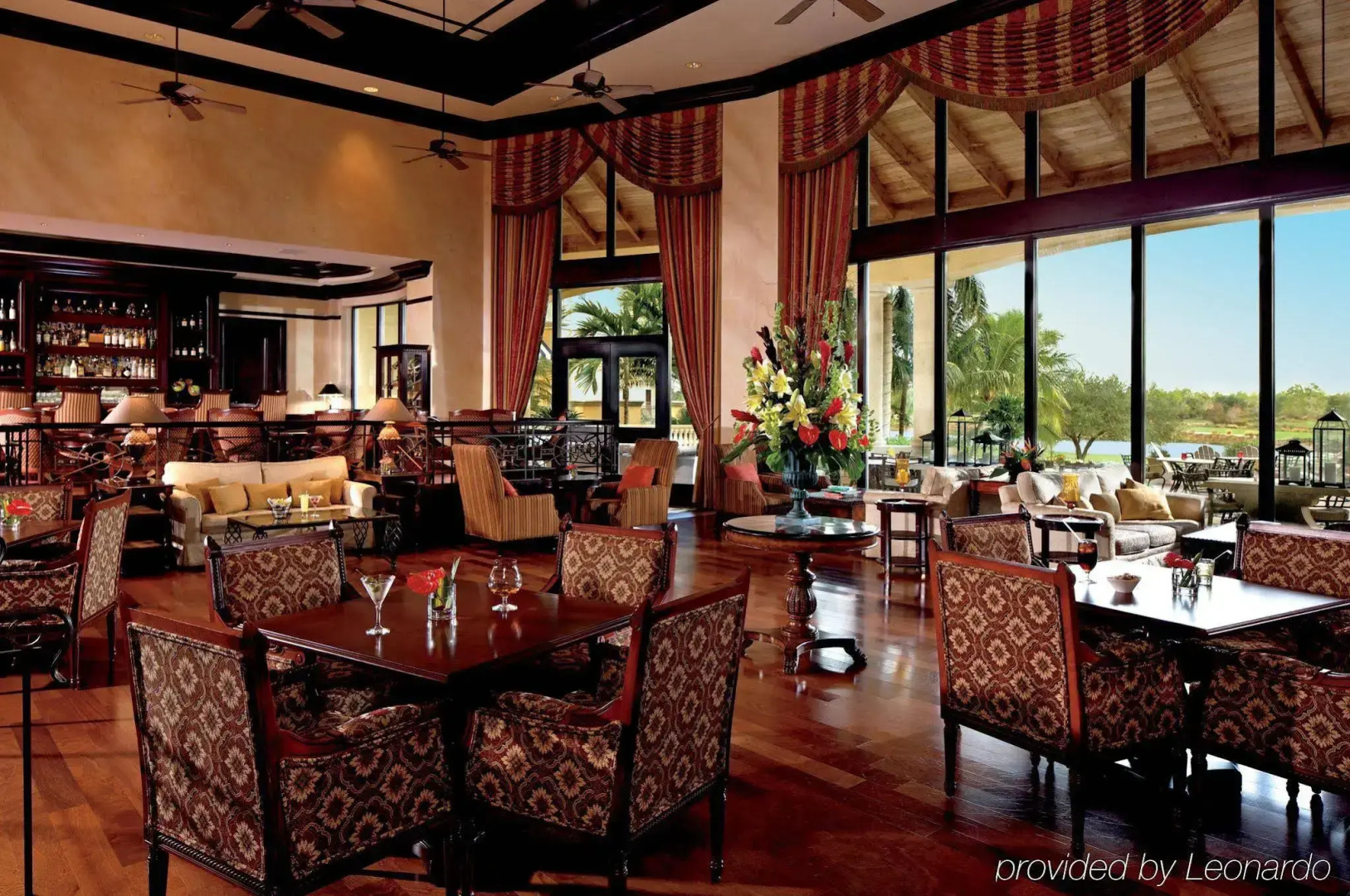The Ritz-Carlton Naples, Tiburón