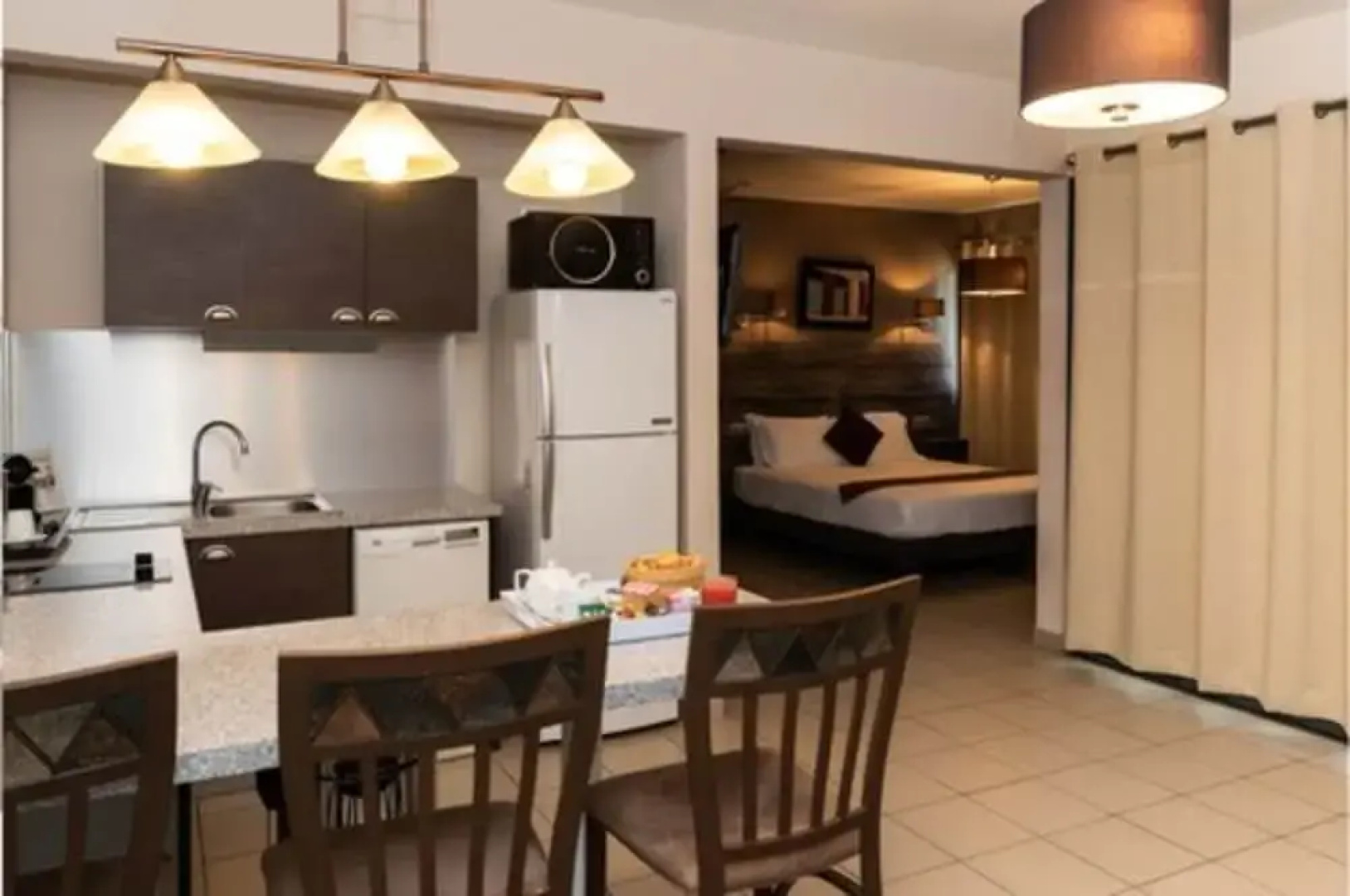 Eclipse Apartment