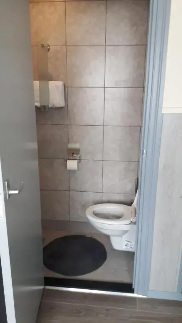 Apartment + Studios Insulinde