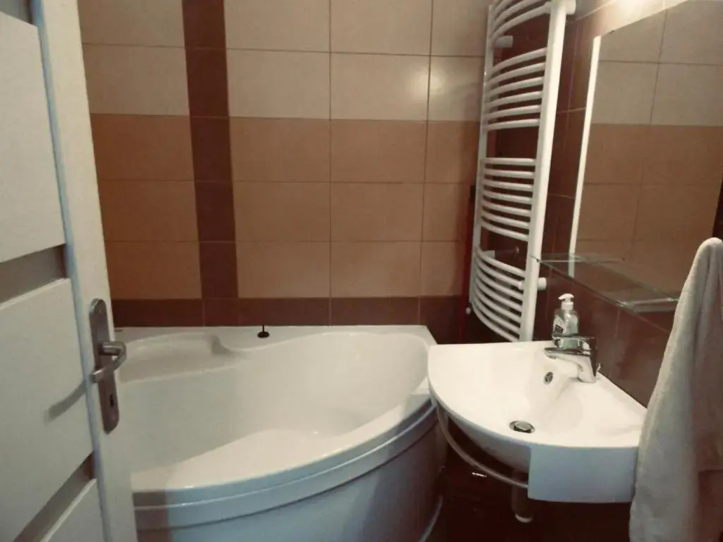 Modern two bedroom flat with balcony