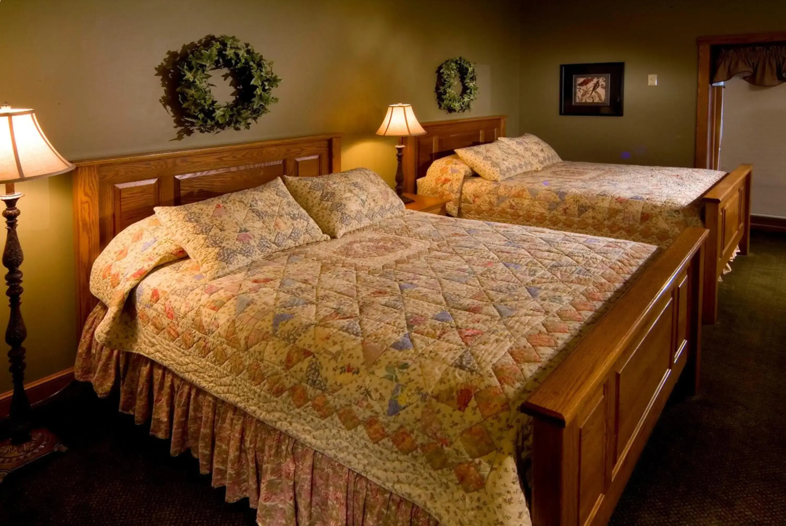 Carlisle Inn Sugarcreek