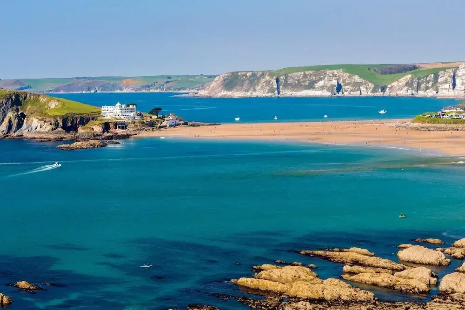 Pippin Cottage - Character Cottage With the Spirit of the sea