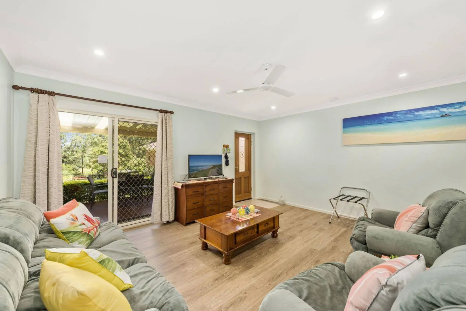 Alarks Nest Bed and Breakfast