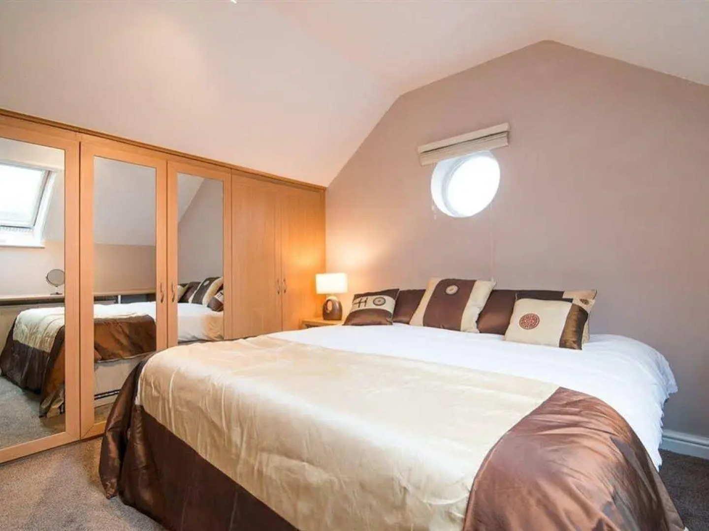 The Loft Apartment at Piggotts Hall