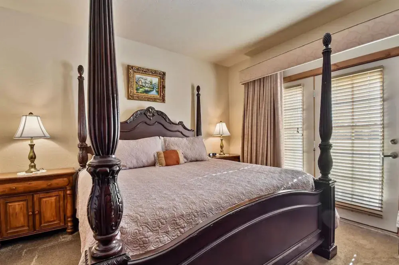 Villa 2057 2 Bed 2 Bath Full Kitchen 2 Bedroom Villa