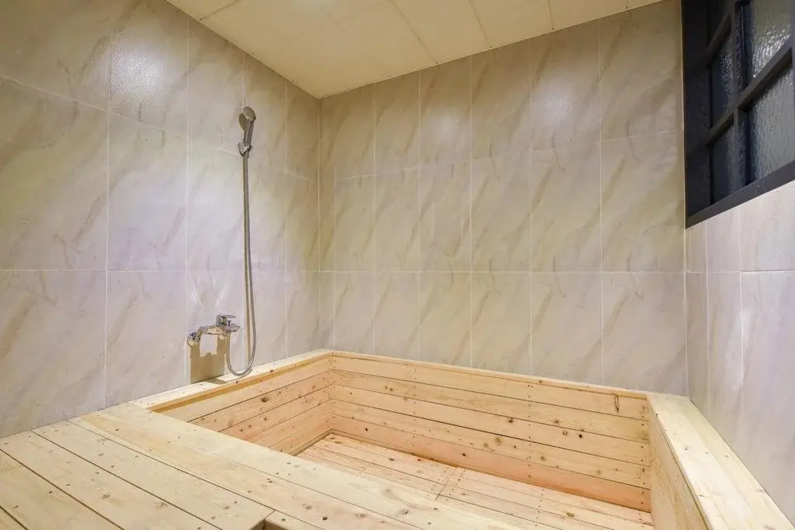 Two Heart Hotel Gimhae Waterpark