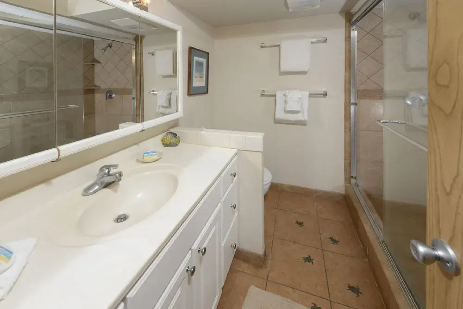 Kaleialoha #305 1 Bedroom 1 Bathroom Condo by Redawning