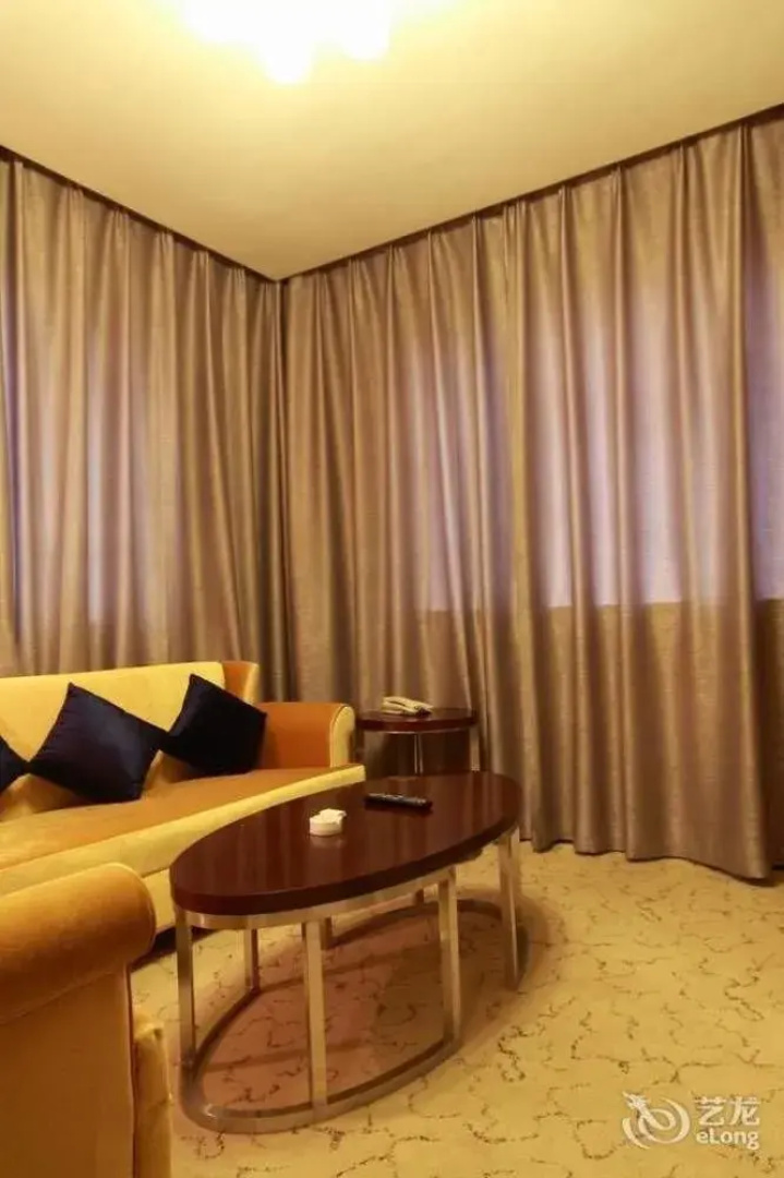 Xiongfei Holiday Hotel - Zigong