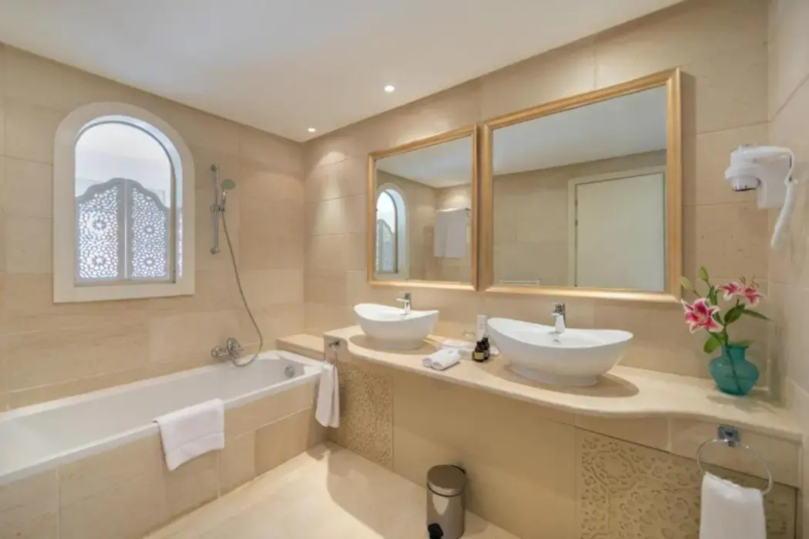 Royal TULIP Korbous  BAY Hotel