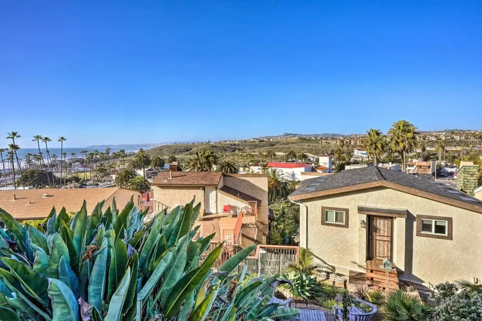 San Clemente Condo w/ Gorgeous Views: Near Beach!