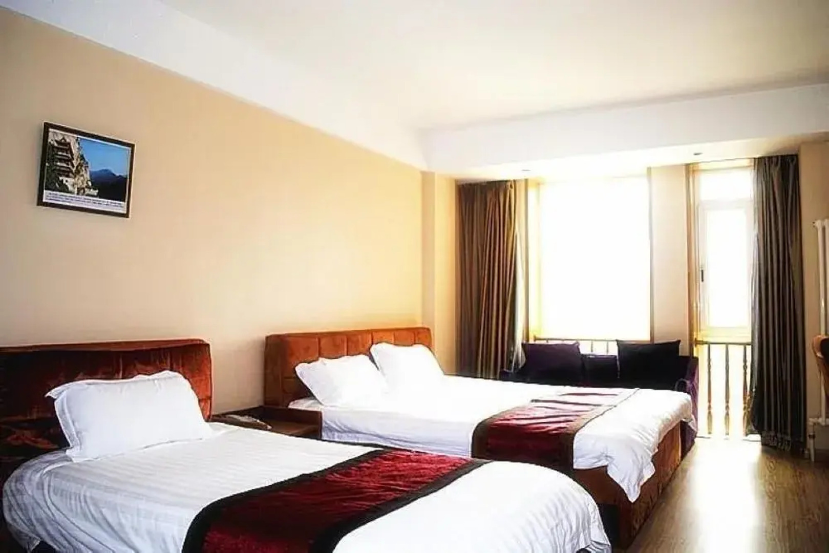 Dalian Sanjin Business Hotel