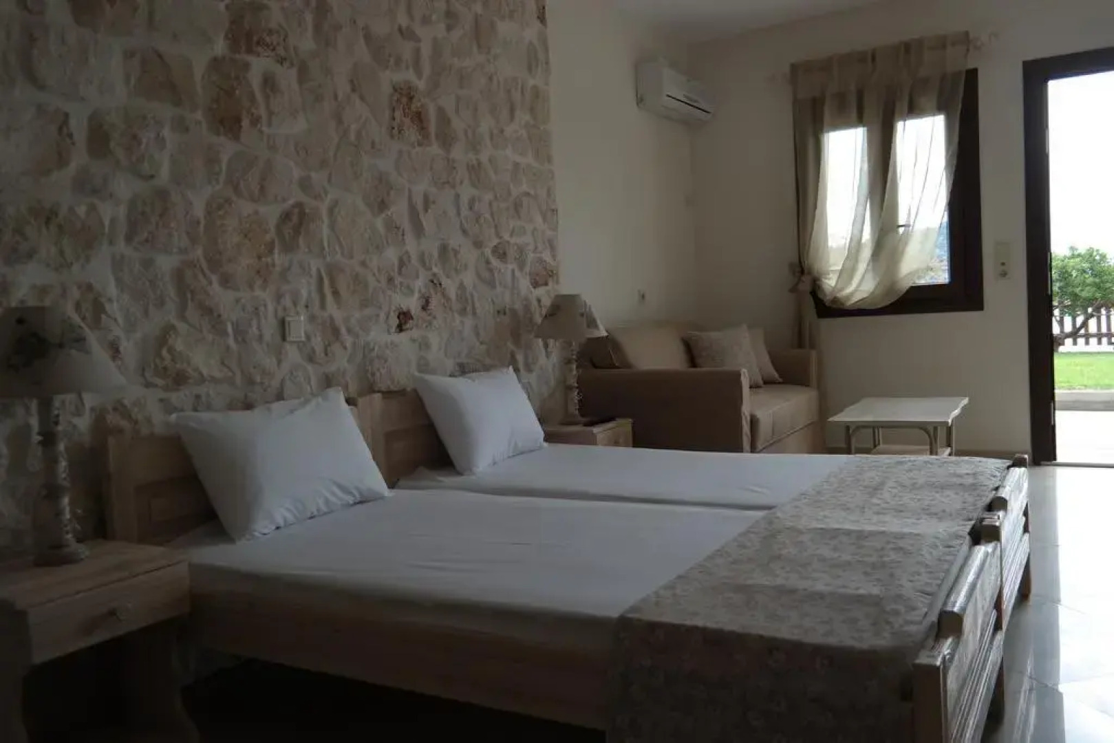 Agorastos Suites