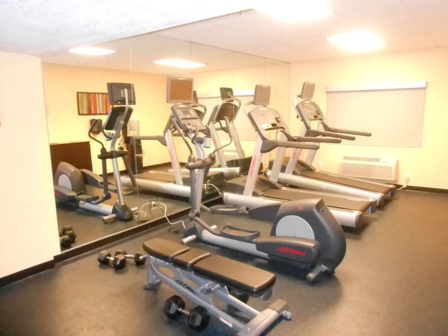 Holiday Inn Express & Suites Phoenix - Mesa West by IHG