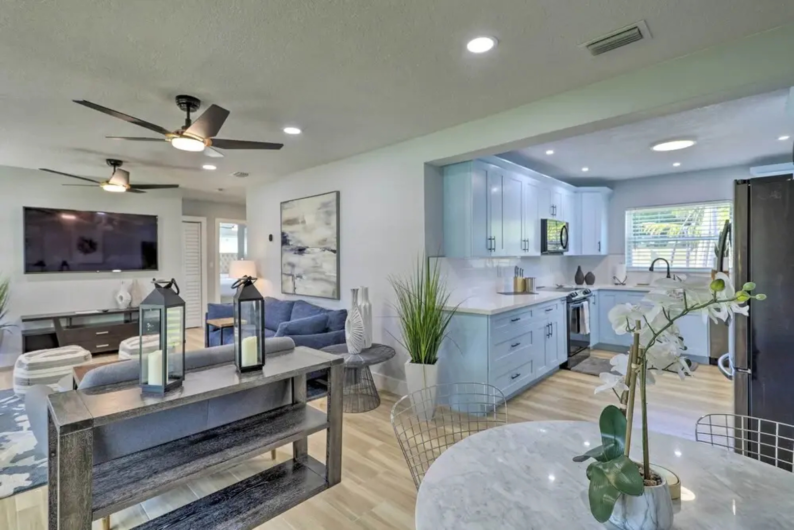 Beach House w/ Outdoor Kitchen, Walk to Coast