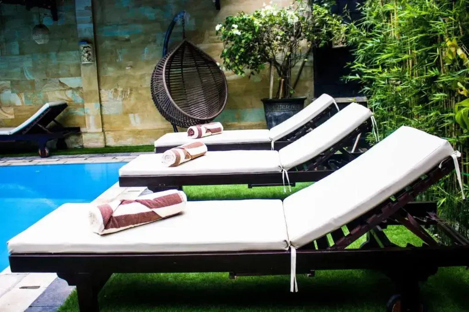 Bali 85 Beach Inn