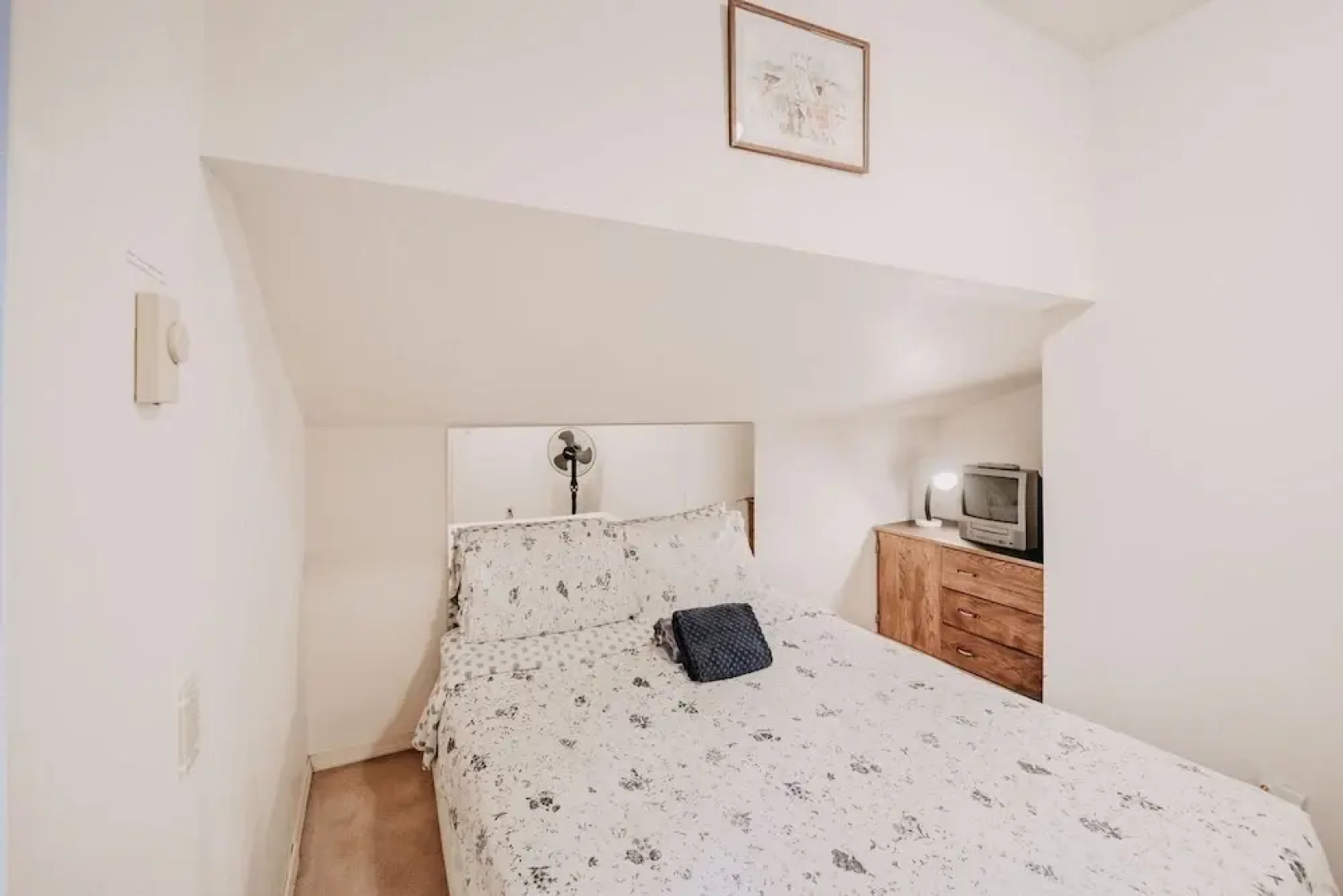 19mbr - Hot Tub - Sauna - Bbq - Pets Ok - Wifi - Sleeps 10 5 Bedroom Home by RedAwning