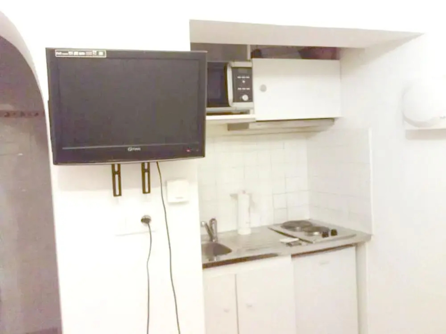 Studio in Pierrefeu-du-var, With Wonderful Mountain View, Pool Access,