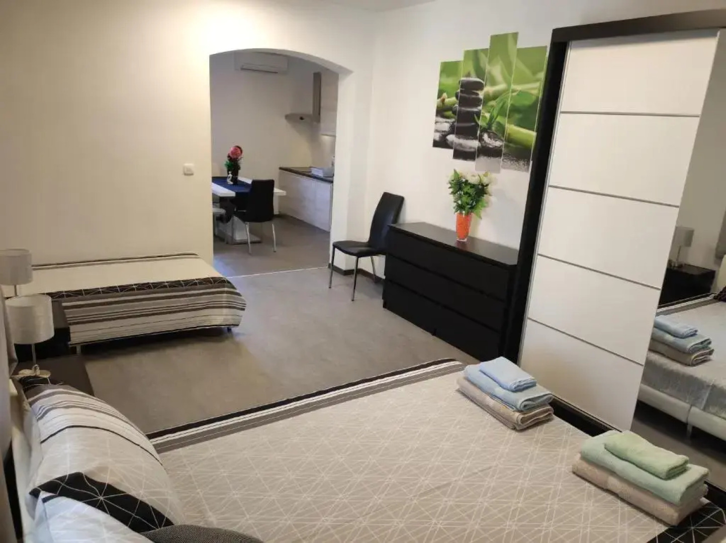 Viktor Rooms and Apartments