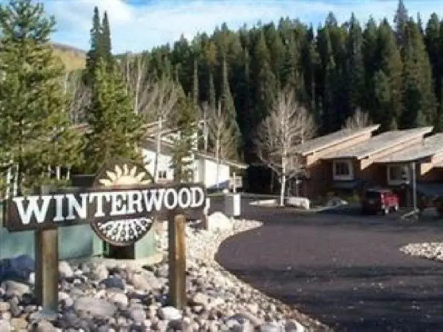 Winterwood Townhomes Win08 2 Br Condo by RedAwning