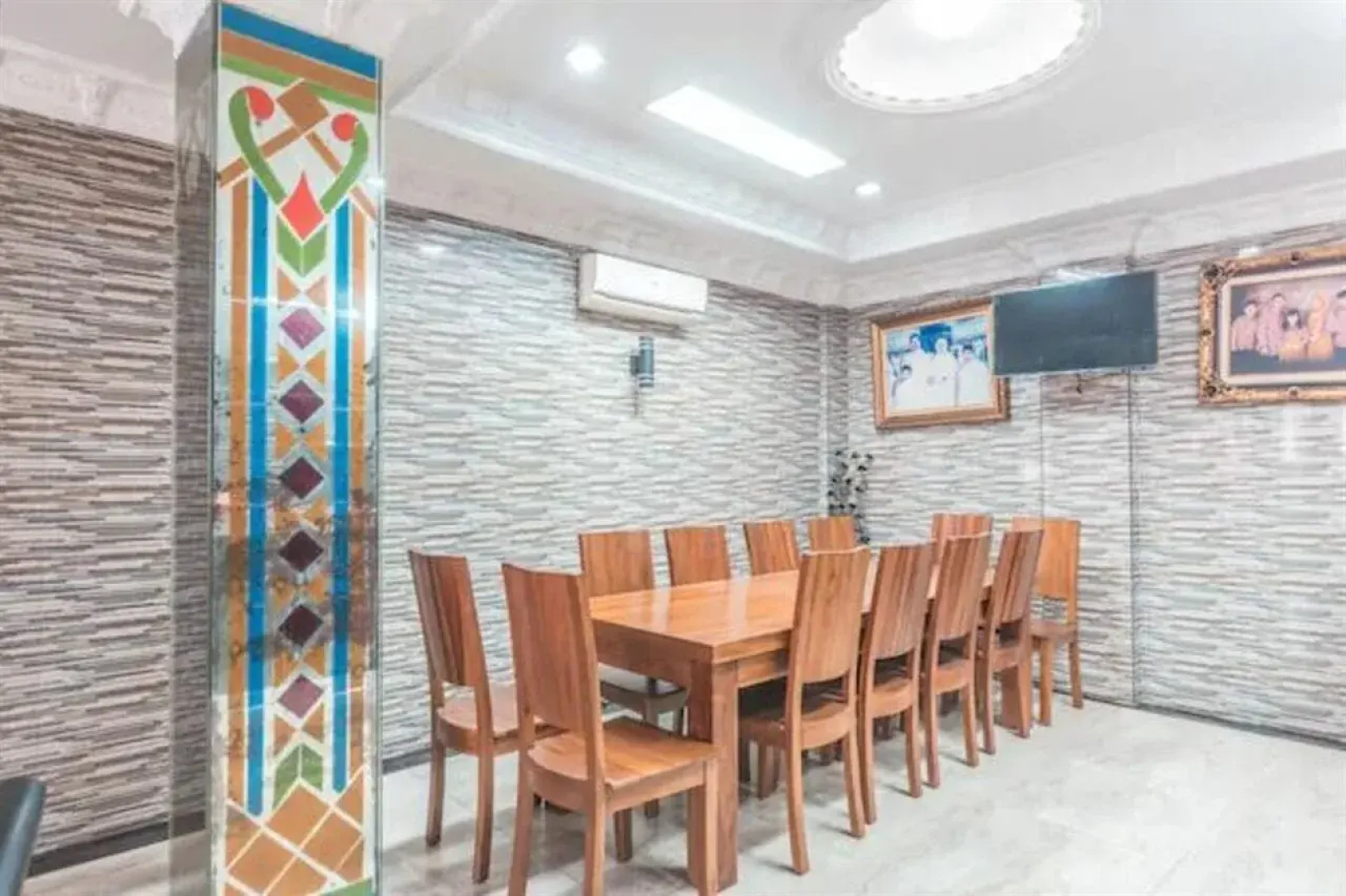 Super OYO 1640 Fallinda Hotel