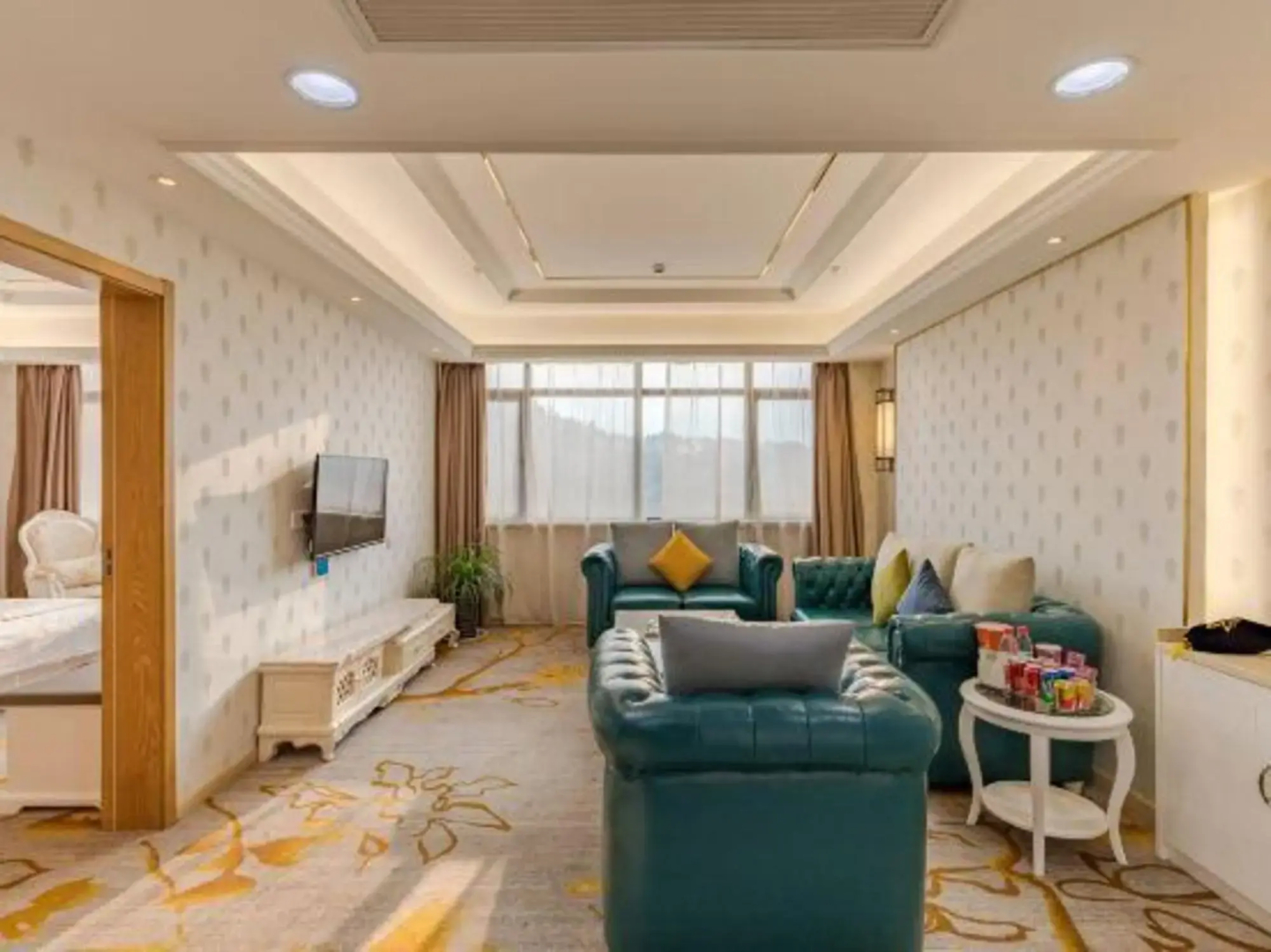 Tianyue Junlan Hotel