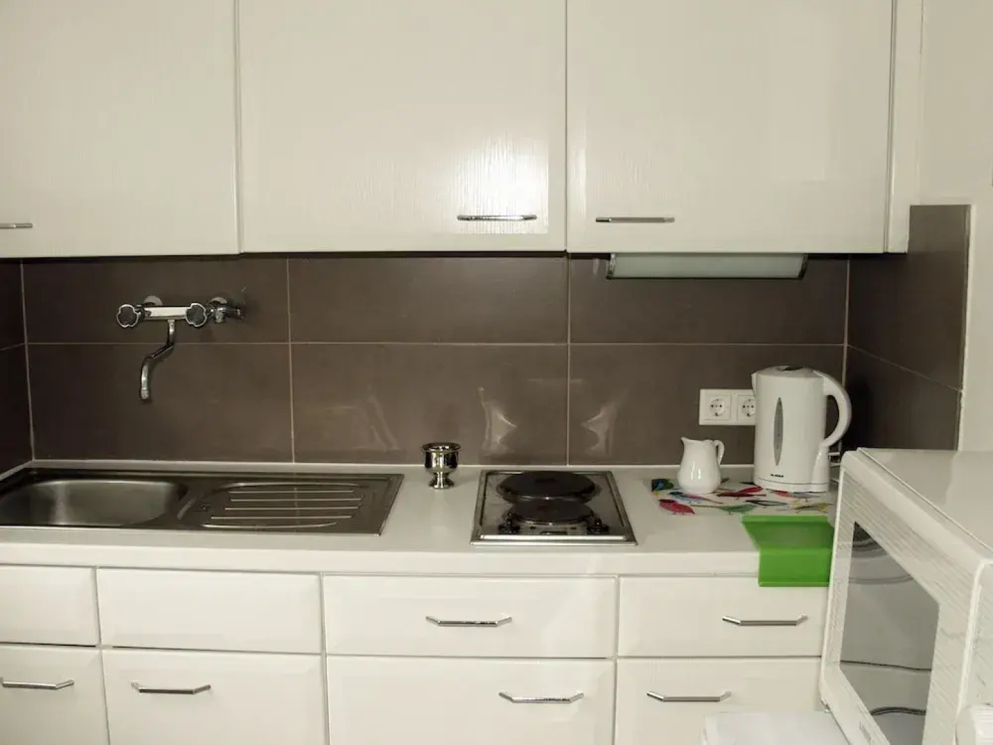 Tolstov-Hotels Large 3 Room Apartment