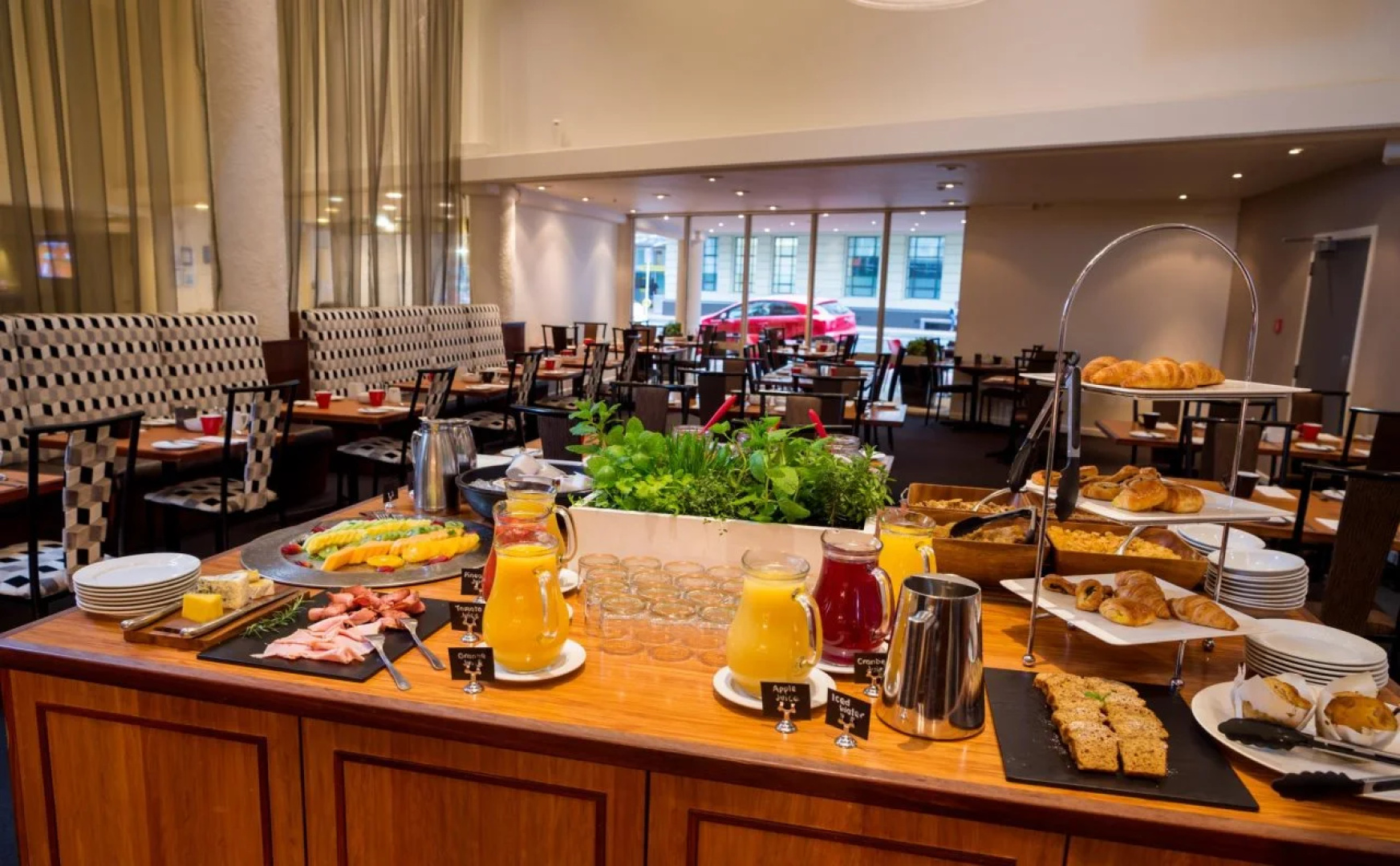 West Plaza Hotel