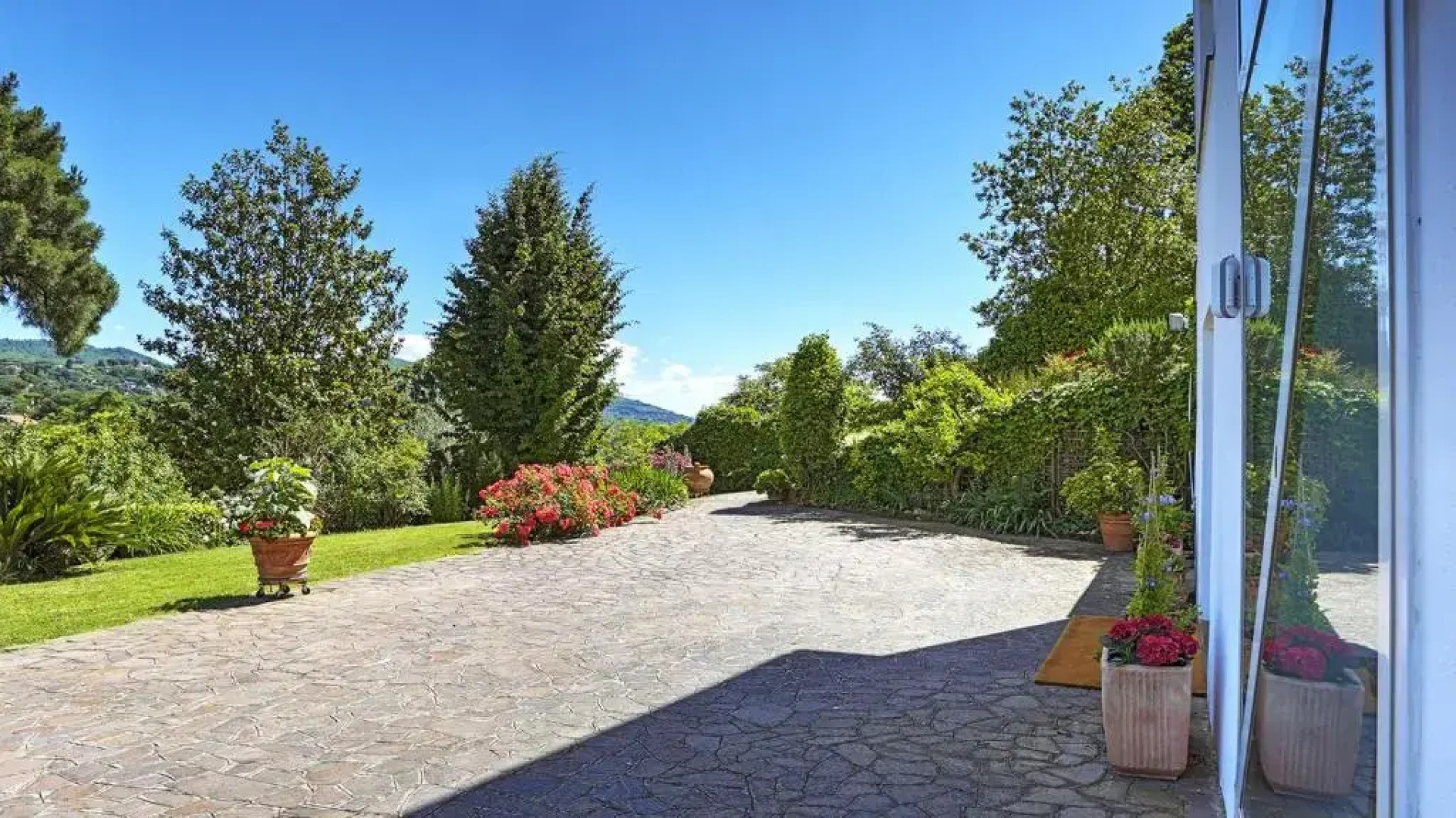 LANUVIUM 10, Emma Villas