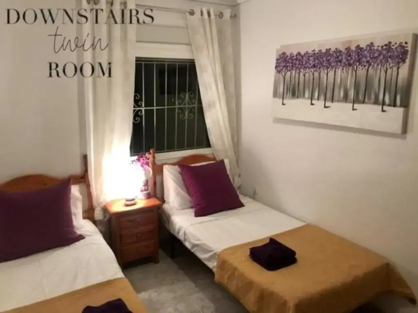 4 Bed 3 Bath Villa Sleeps 8, Pool Wifi Tv Close to Beach Restaurants and Shops