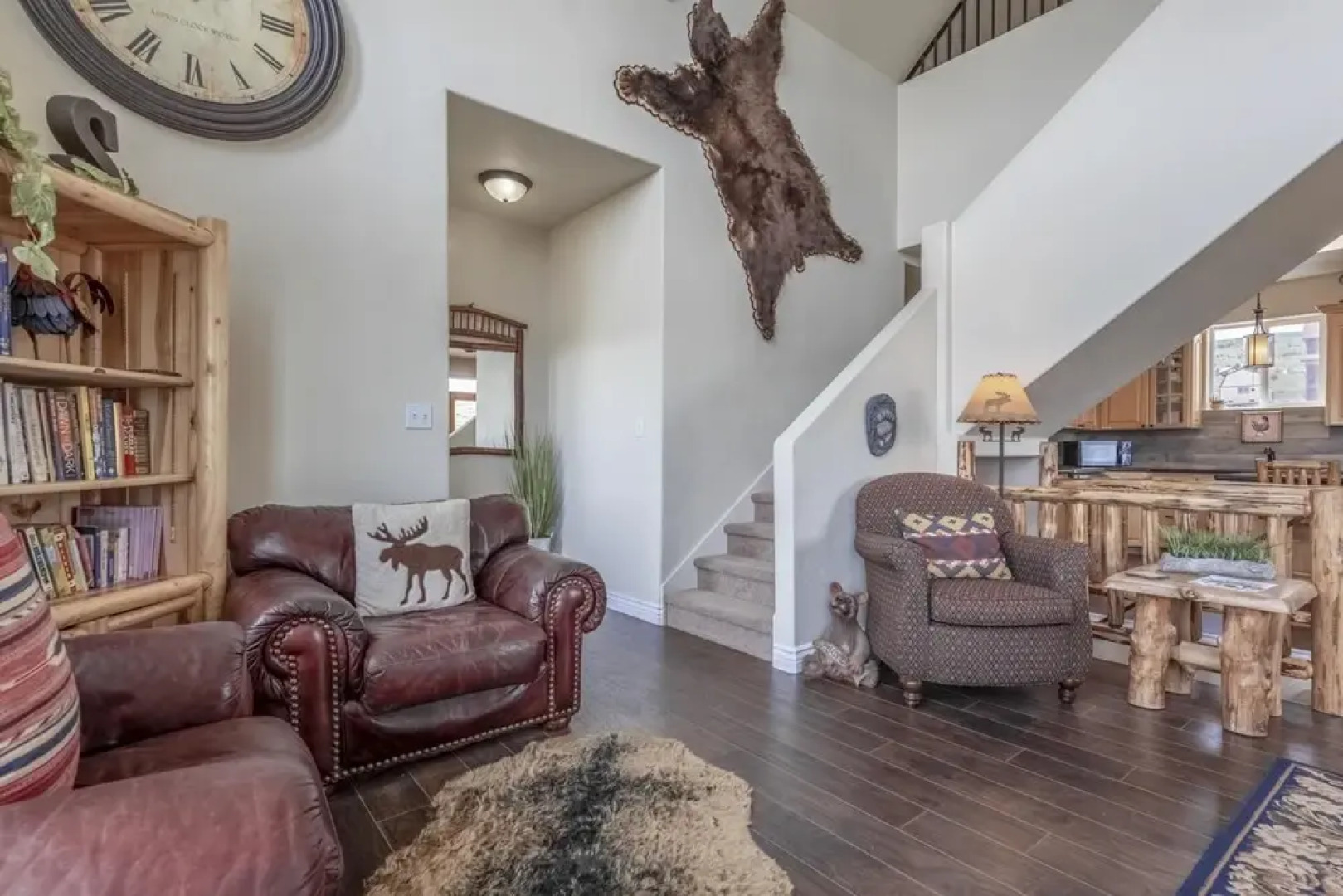 Family FUN Cabin! Sleeps 36, Mountainside w/ Beach Access, and Kid Paradise Yard