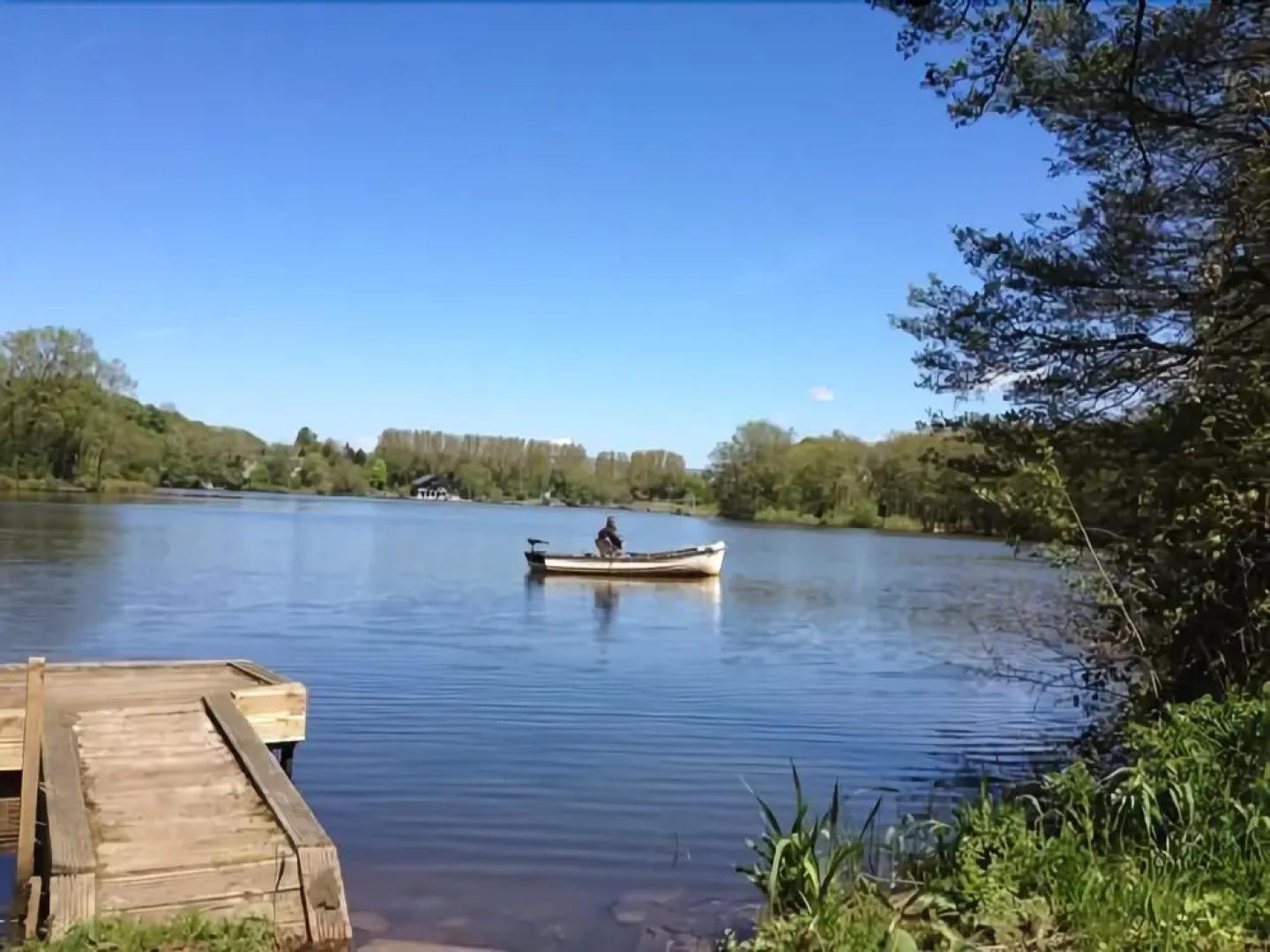 Cleveley Mere Luxury Waterside Lodges