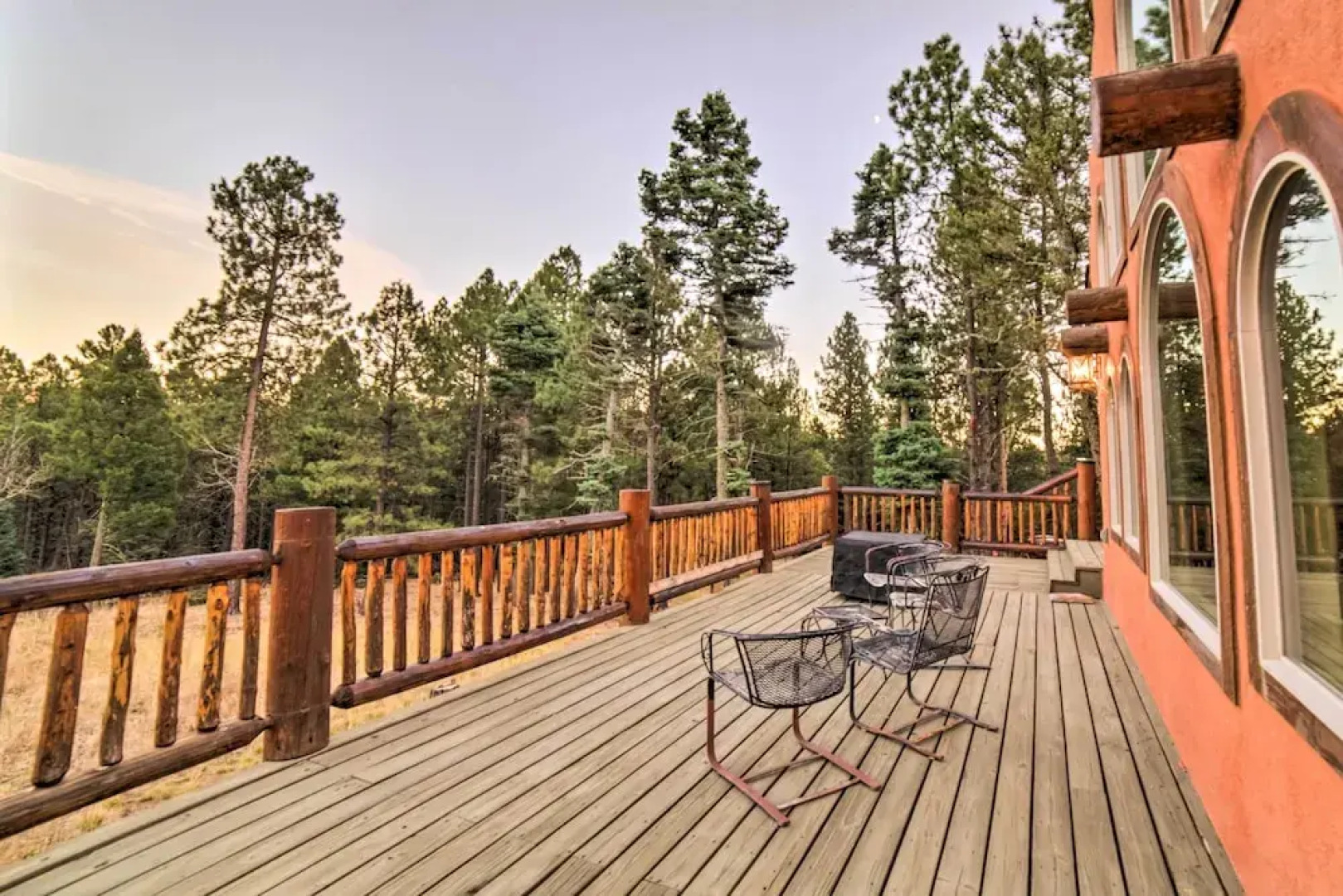 Southwestern Angel Fire Abode w/ Game Room