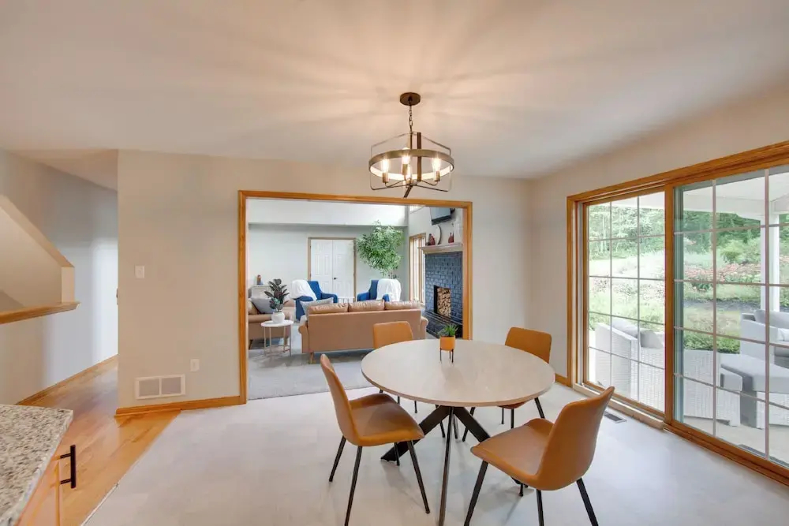 Game Room & Covered Patio: Hummelstown Hideaway