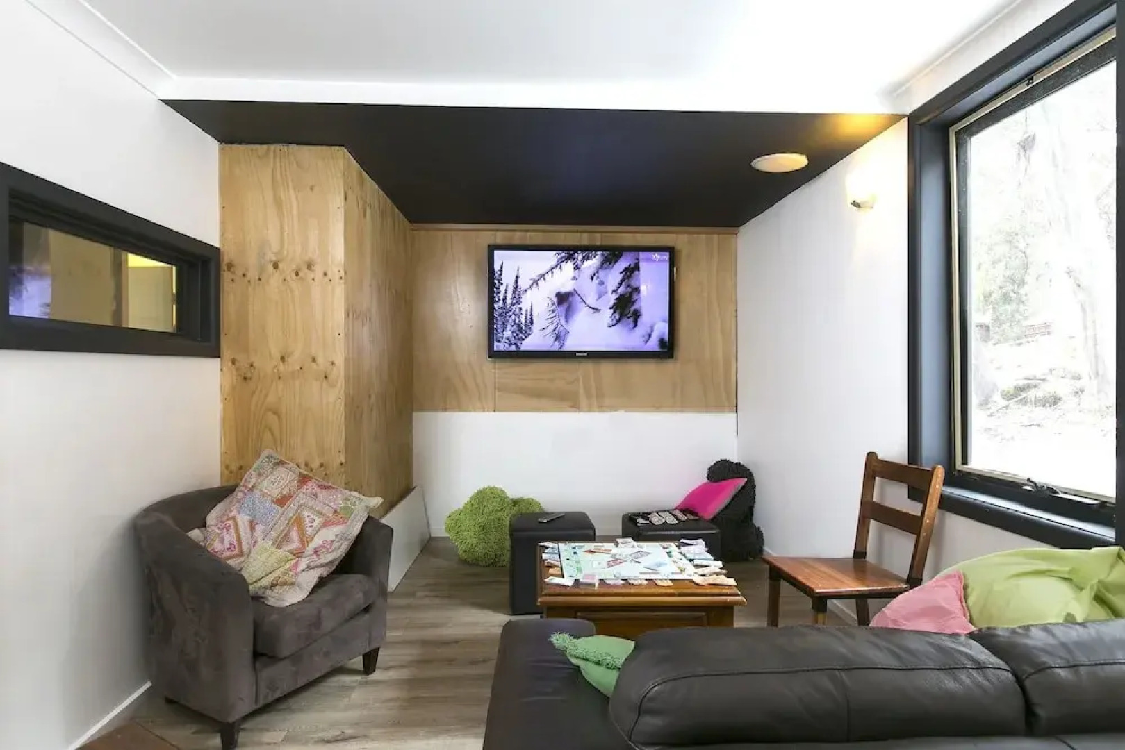 Feathertop Alpine Lodge