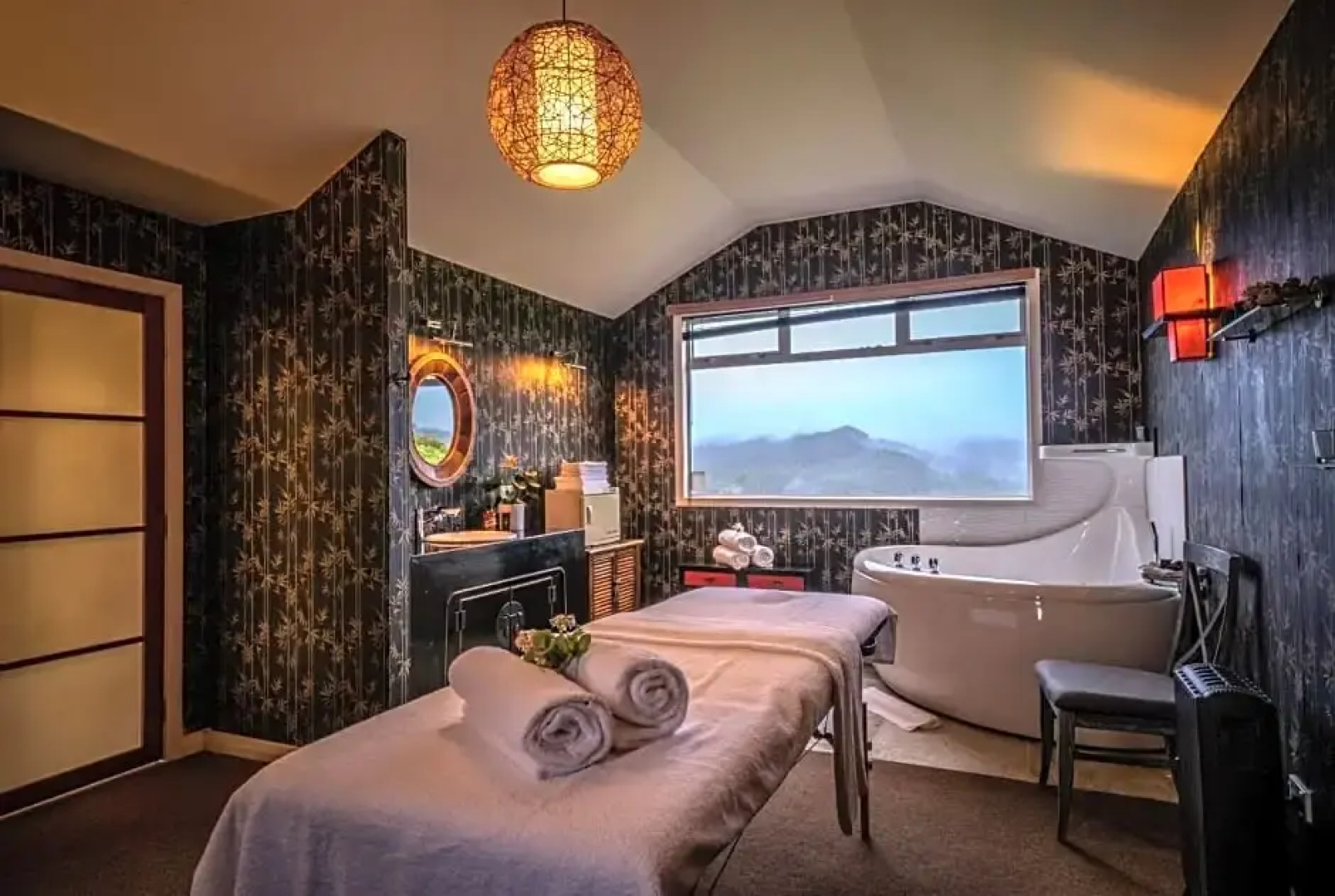 Woodhouse Mountain Lodge