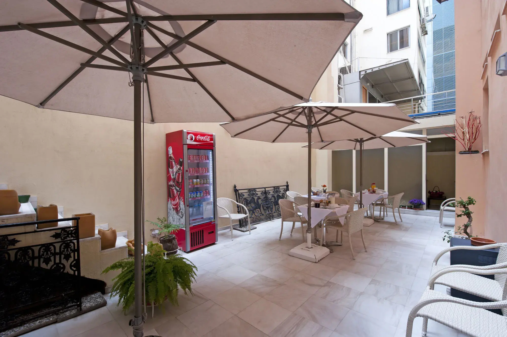 Efplias Hotel Apartments and Suites