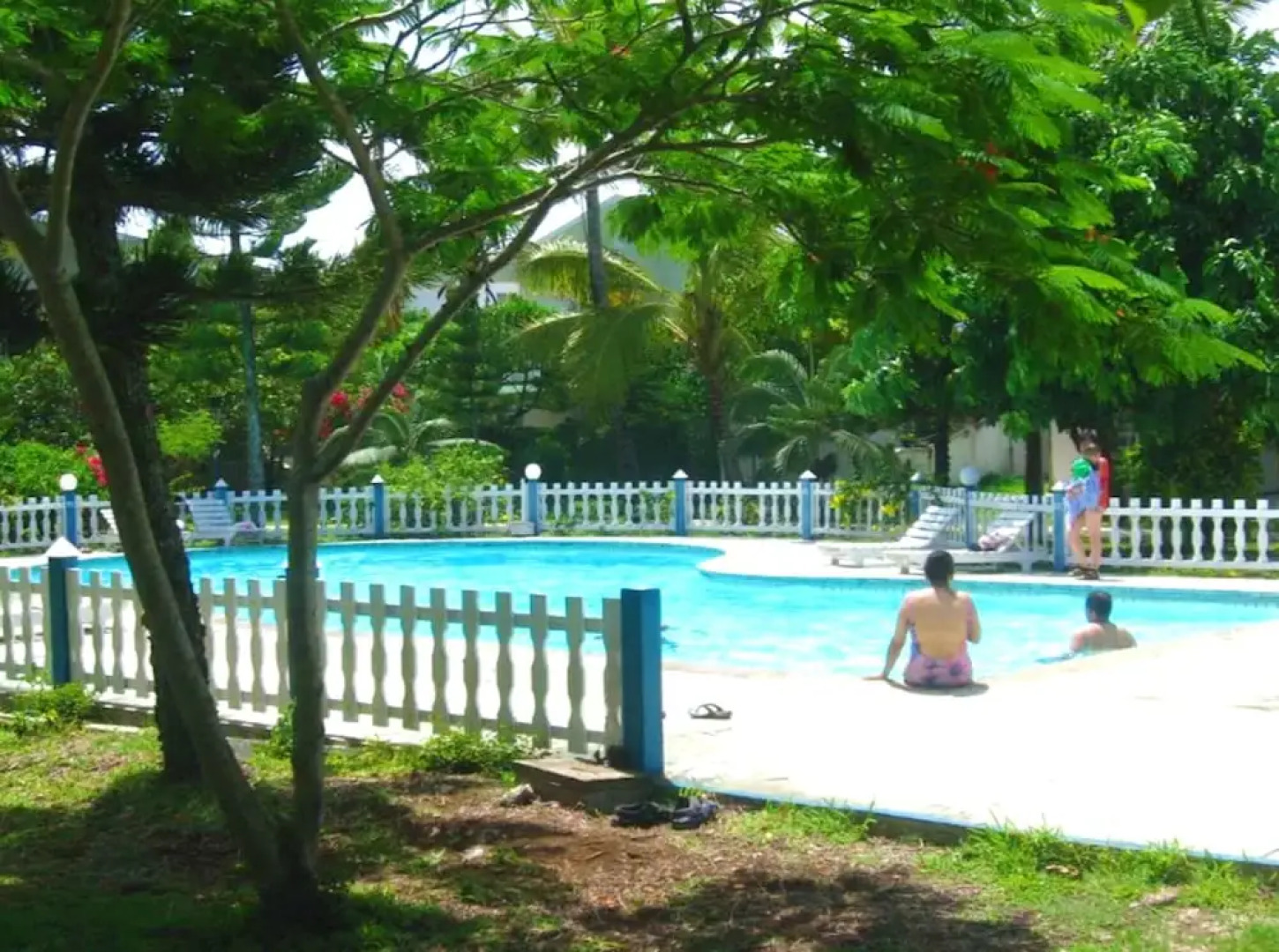 House With 3 Bedrooms in Pereybere, With Pool Access and Enclosed Gard