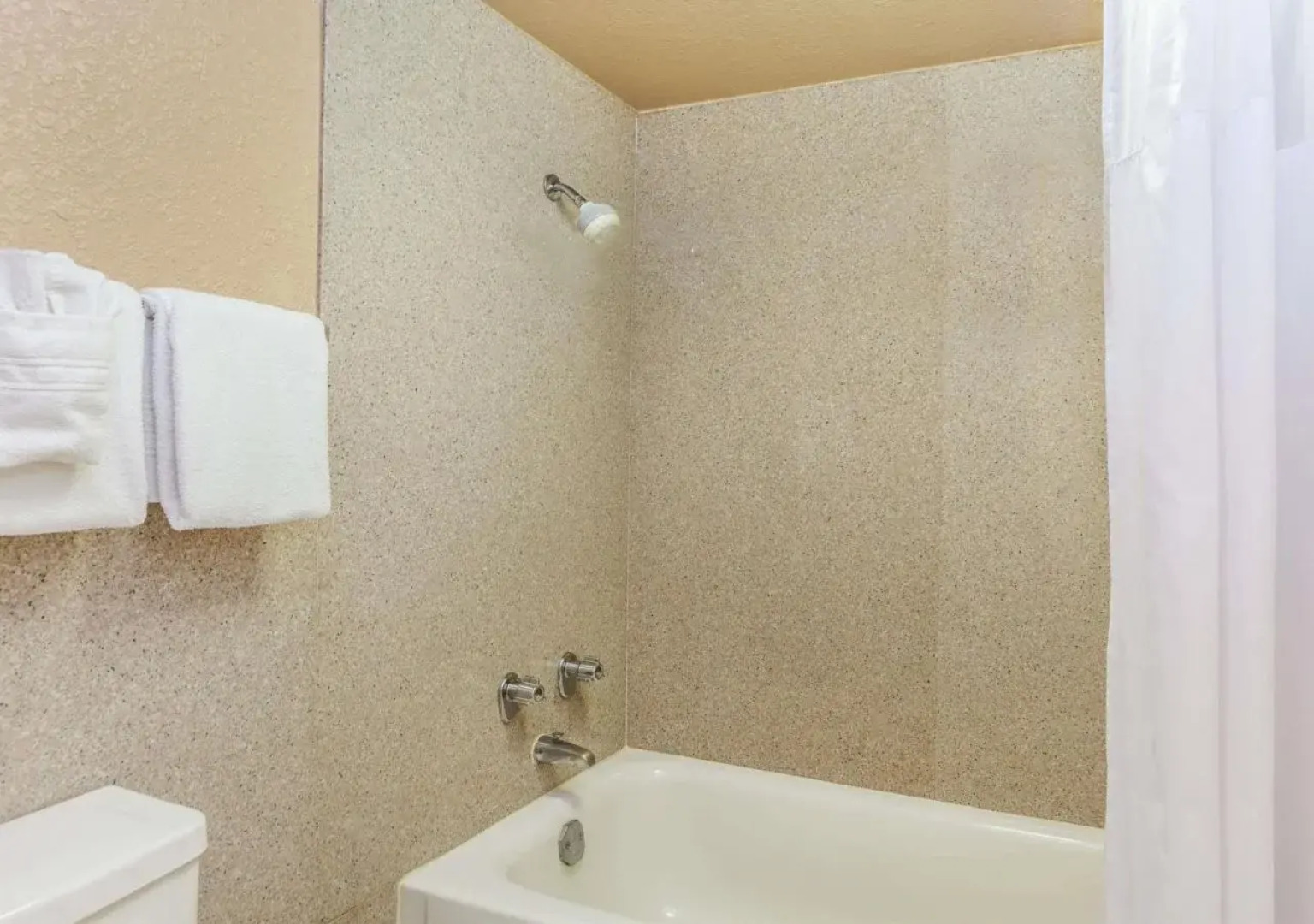 High Country Motor Lodge – Near NAU/Downtown