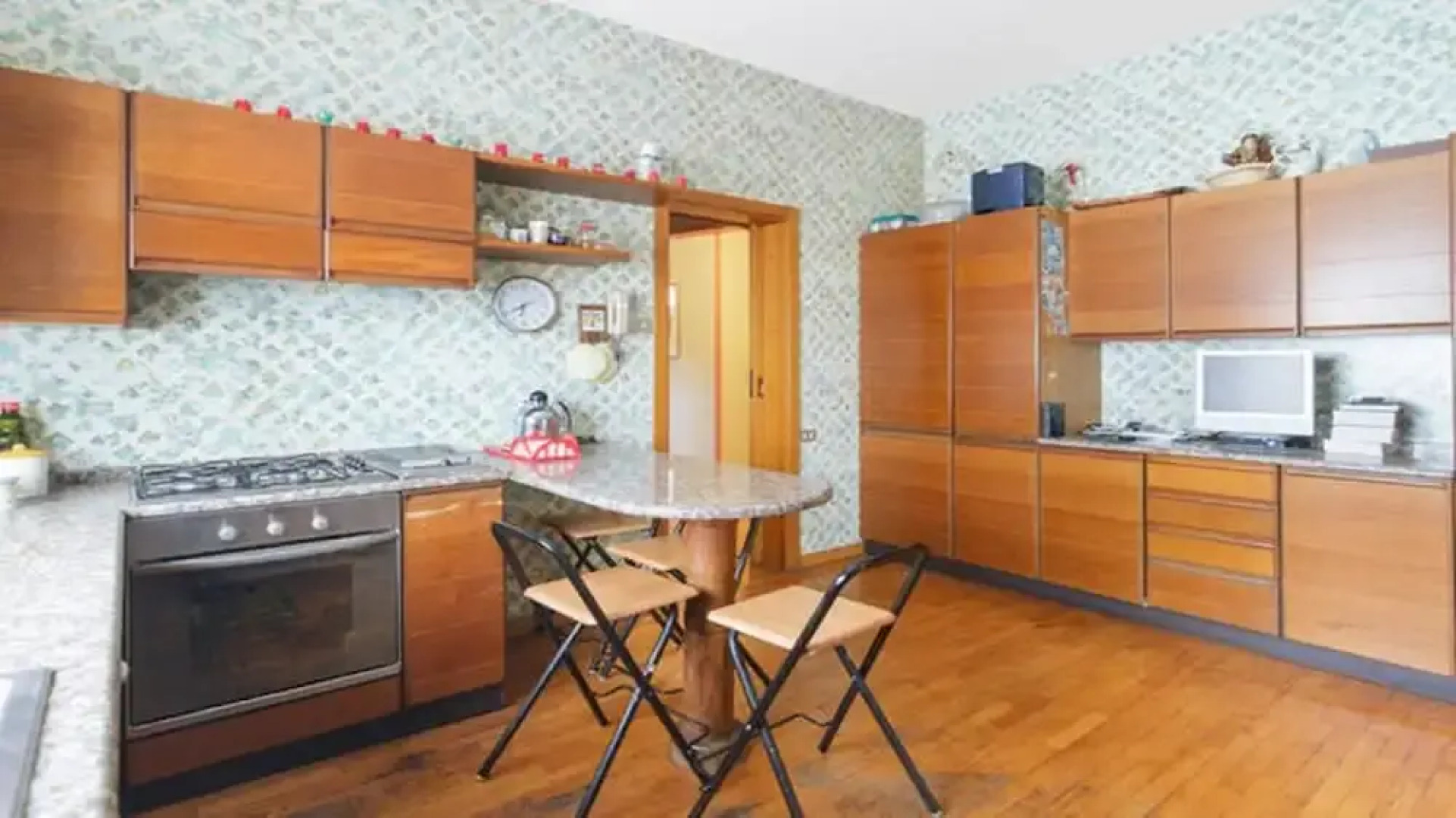 House With 5 Bedrooms in Caserta, With Pool Access, Enclosed Garden and Wifi Near the Beach