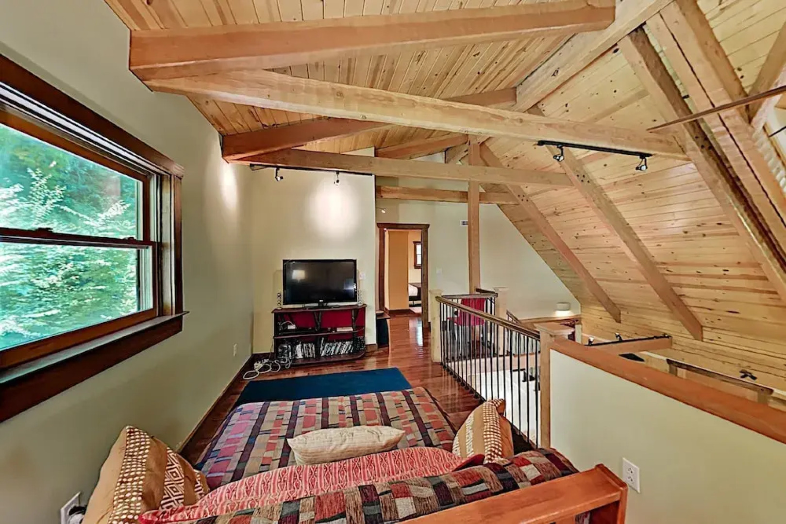 90presow 3 Bedroom Cabin