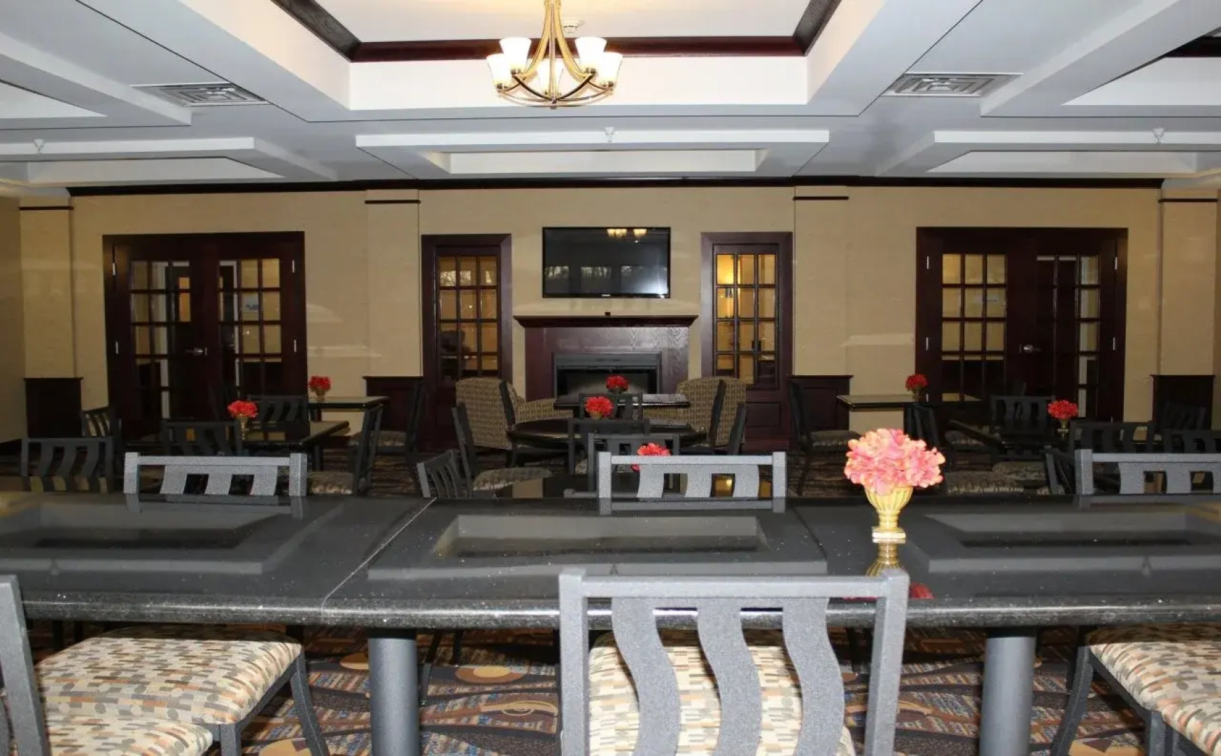 Holiday Inn Express Hotel & Suites Niles by IHG