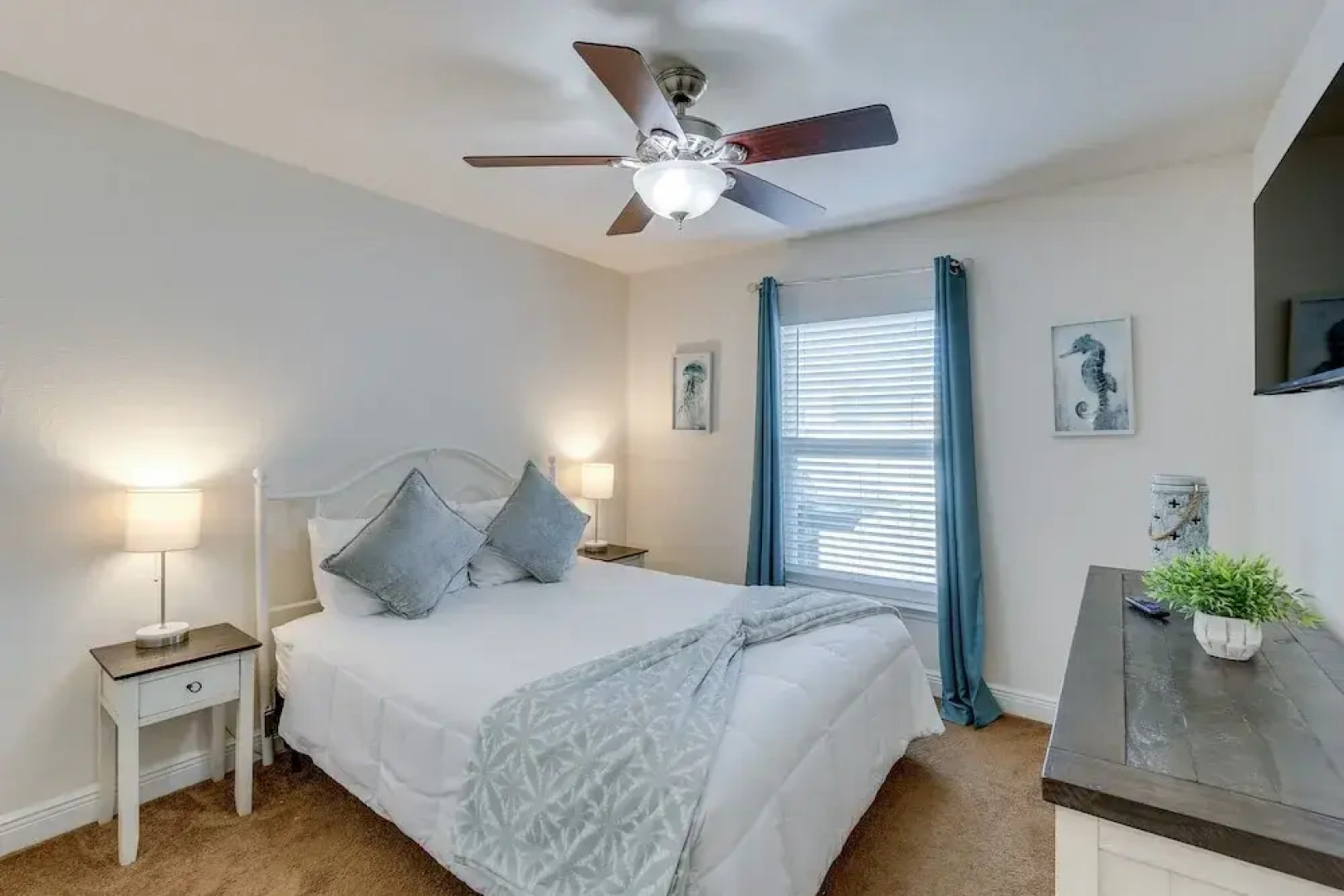 Port Charlotte Home w/ Screened Pool Near Golf!