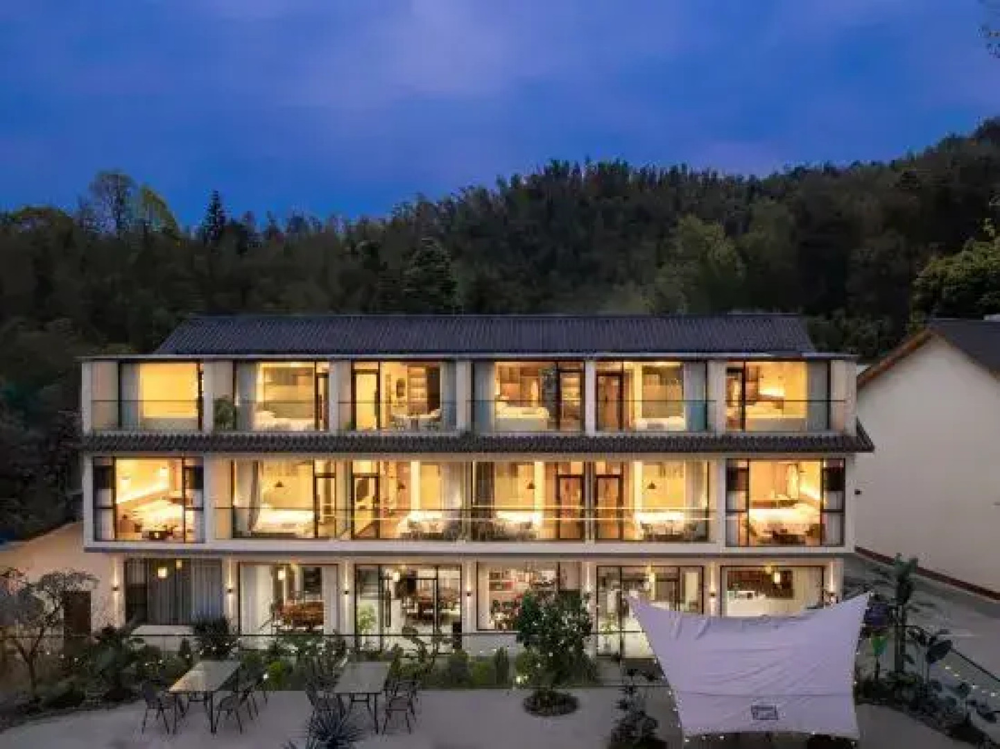 Qiannan Bamboo Sea Yanqi. Private Tang Homestay