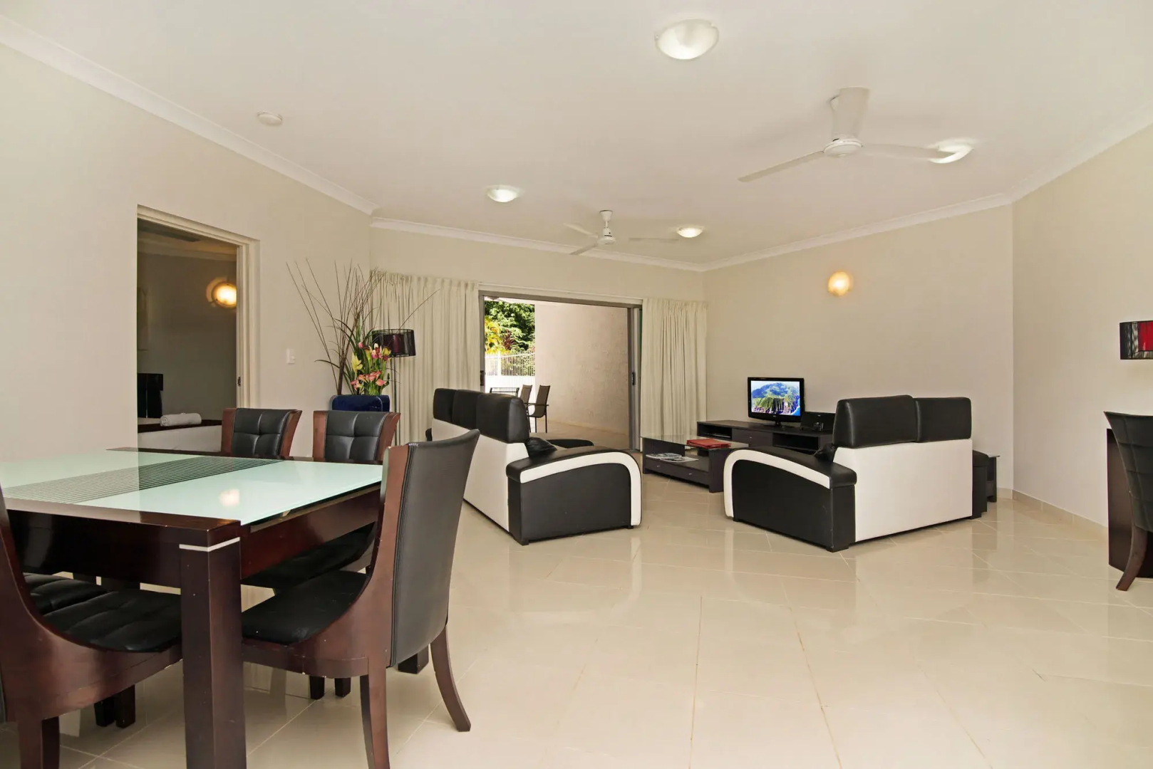Argus Apartments Darwin