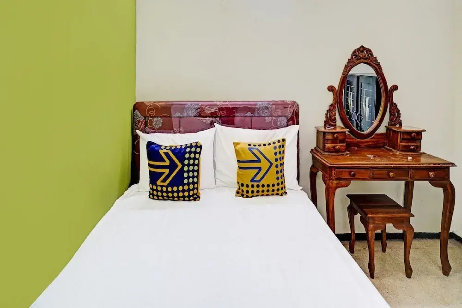 SPOT ON 91716 Kost Yy Syariah