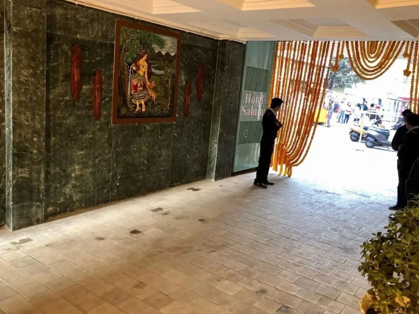 Hotel Saluja
