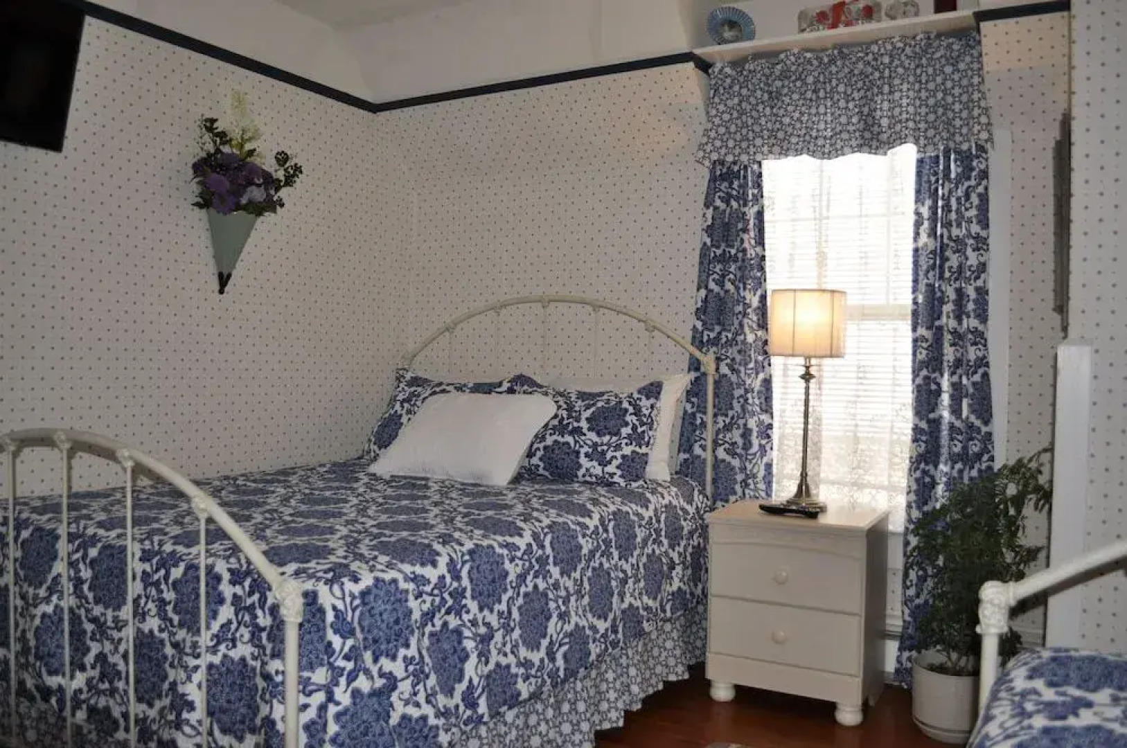 Victorian Inn & Carriage House