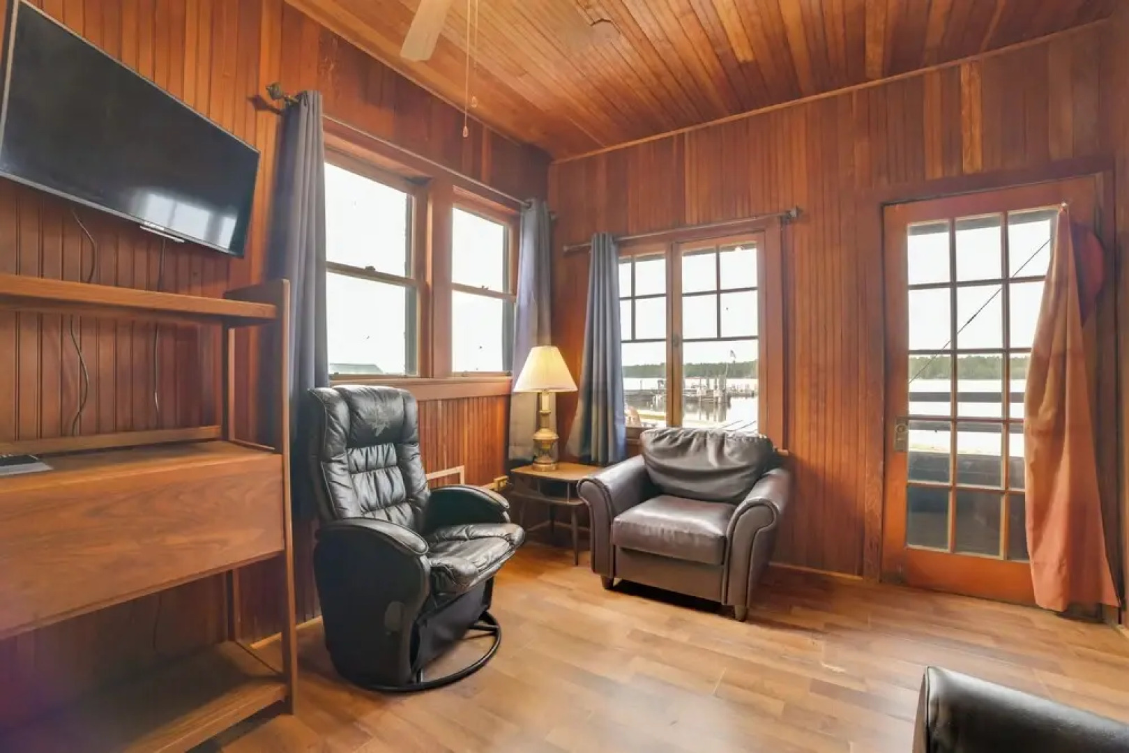 Les Cheneazu Island Hideaway w/ Community Perks!