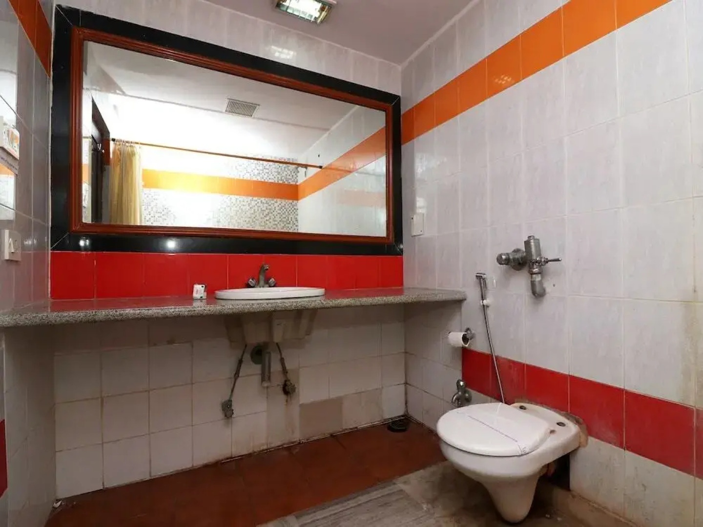 Landmarc Plaza by OYO Rooms