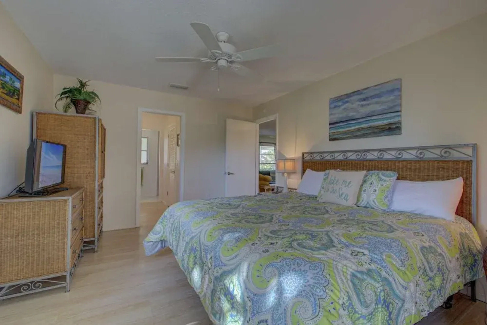 Peaceful Egret Pool Home in Venice